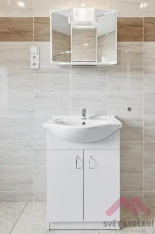 Pronájem bytu 1+kk, Praha - Hloubětín, Pokorného, 34 m2