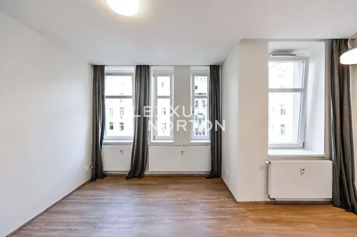 Pronájem bytu 1+kk, Praha - Vinohrady, Lucemburská, 30 m2