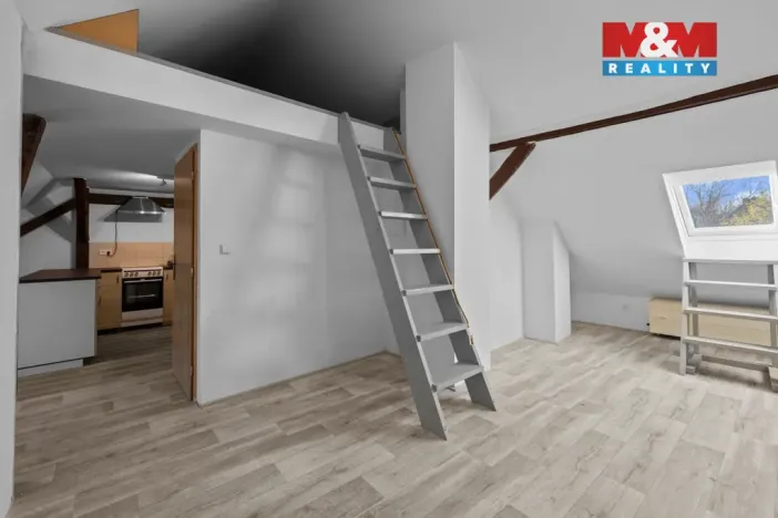 Pronájem bytu 2+1, Velvary, Chržínská, 78 m2
