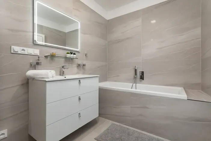 Pronájem bytu 2+kk, Opava, Solná, 90 m2