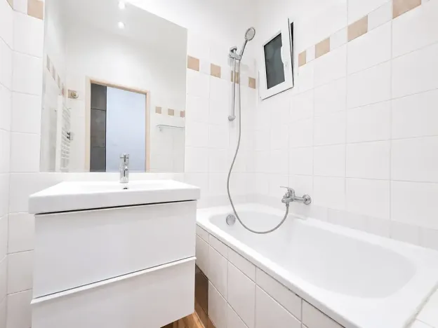 Pronájem bytu 1+kk, Praha - Žižkov, Biskupcova, 30 m2