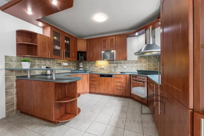 Prodej rodinného domu, Vrané nad Vltavou, Kruhová, 154 m2