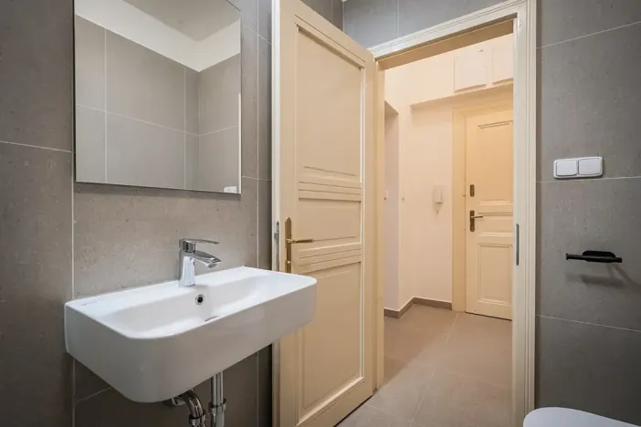 Pronájem bytu 2+kk, Praha - Nové Město, Lípová, 44 m2