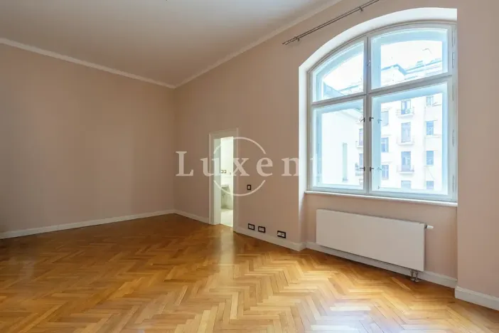 Pronájem kanceláře, Praha - Josefov, Pařížská, 210 m2