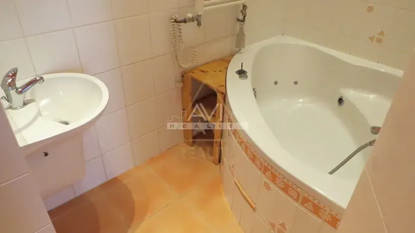 Pronájem bytu 2+1, Praha - Vršovice, Žitomírská, 51 m2