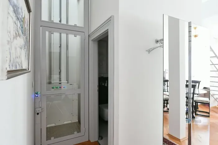 Prodej atypického bytu, Praha - Josefov, Valentinská, 108 m2