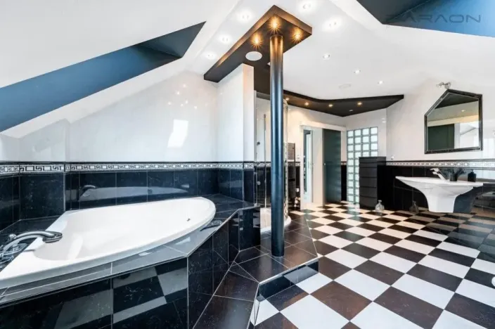 Prodej rodinného domu, Dolní Břežany, V Hranicích, 454 m2
