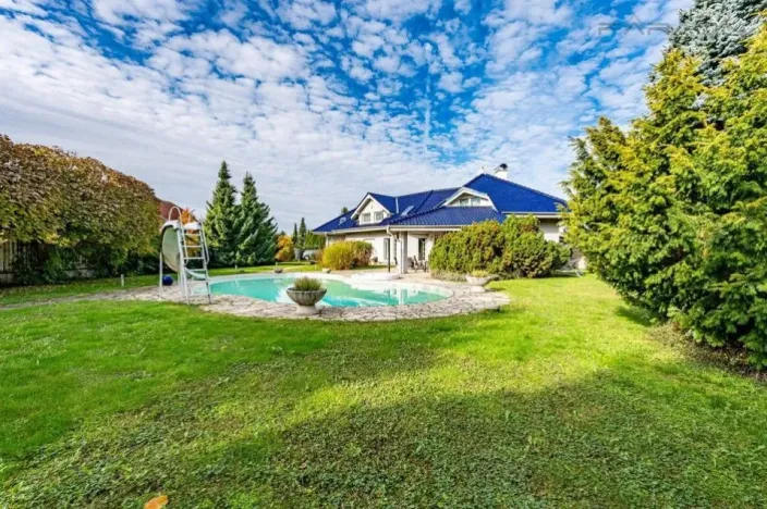 Prodej rodinného domu, Dolní Břežany, V Hranicích, 454 m2