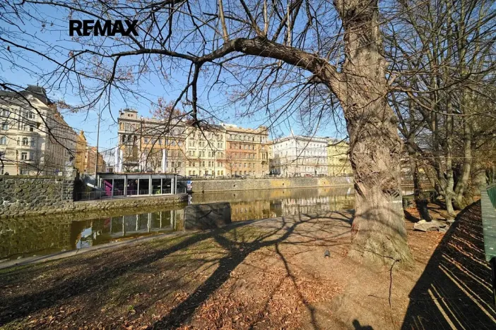 Prodej bytu 3+1, Praha - Smíchov, Janáčkovo nábřeží, 115 m2