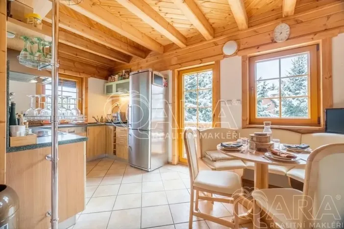 Prodej rodinného domu, Loučná pod Klínovcem, 195 m2