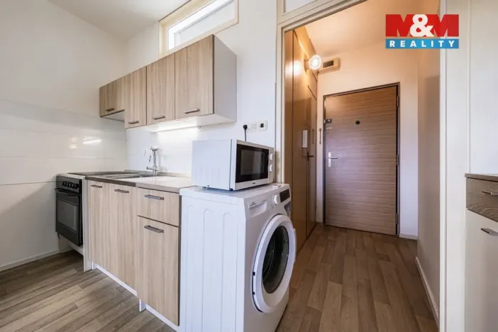 Prodej bytu 1+1, Chomutov, Školní pěšina, 35 m2