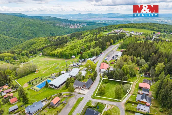 Prodej komerčního pozemku, Klíny - Rašov, 1541 m2