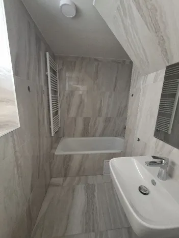 Prodej bytu 3+1, Mariánské Lázně, Hlavní třída, 83 m2