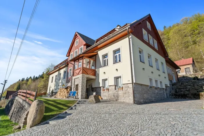 Prodej bytu 3+kk, Desná, Údolní, 66 m2
