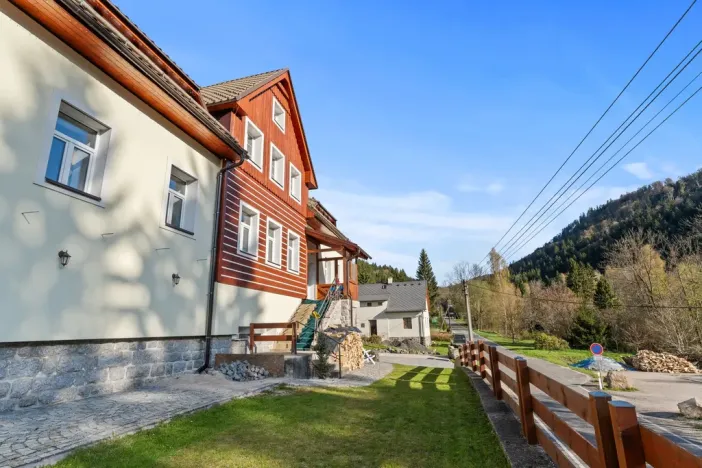 Prodej bytu 3+kk, Desná, Údolní, 66 m2