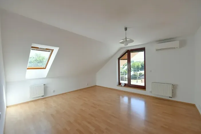 Pronájem rodinného domu, Horoměřice, 350 m2