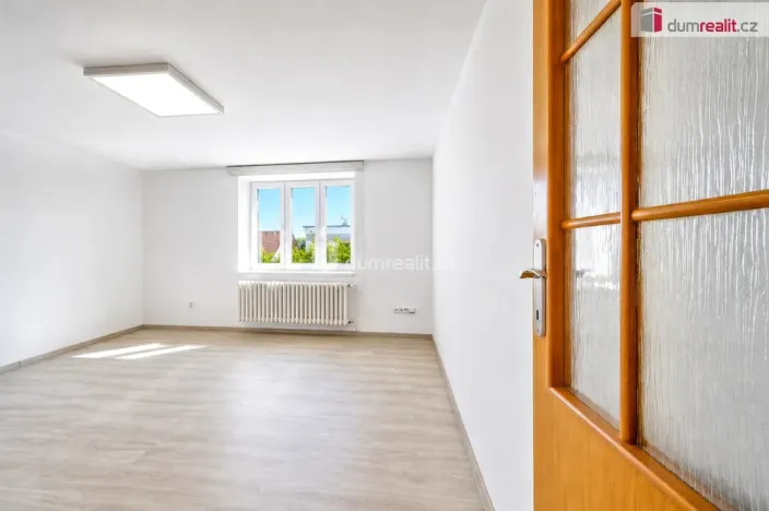 Pronájem bytu 4+1, Praha - Březiněves, Na hlavní, 96 m2