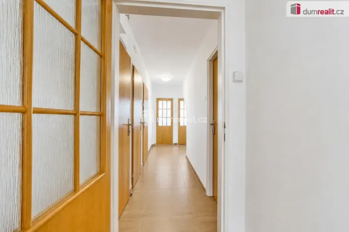 Pronájem bytu 4+1, Praha - Březiněves, Na hlavní, 96 m2
