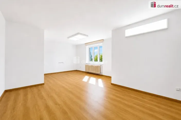 Pronájem bytu 4+1, Praha - Březiněves, Na hlavní, 96 m2