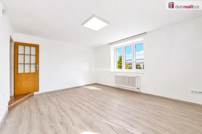 Pronájem bytu 4+1, Praha - Březiněves, Na hlavní, 96 m2