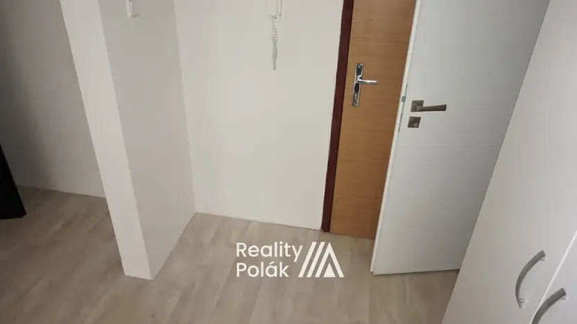 Pronájem bytu 2+kk, Liberec, Burianova, 43 m2
