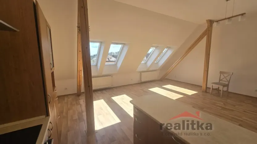 Pronájem bytu 3+kk, Opava - Předměstí, Palackého, 70 m2