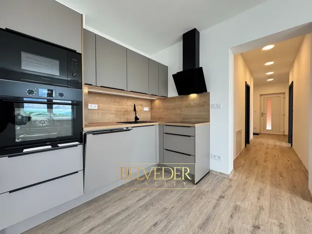 Pronájem bytu 2+kk, Teplice, Albrechtova, 70 m2