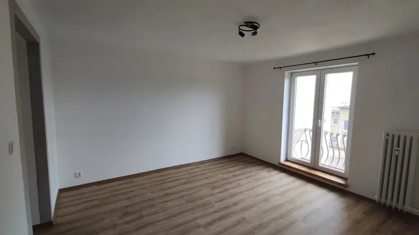 Pronájem bytu 2+1, Strakonice - Strakonice I, Husova, 61 m2