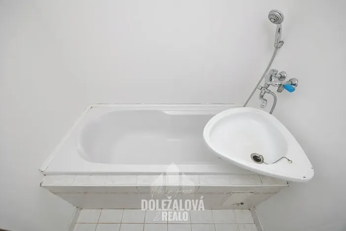 Pronájem bytu 2+1, Jihlava, Březinova, 54 m2