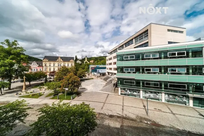 Pronájem bytu 2+kk, Vsetín, Dolní náměstí, 72 m2