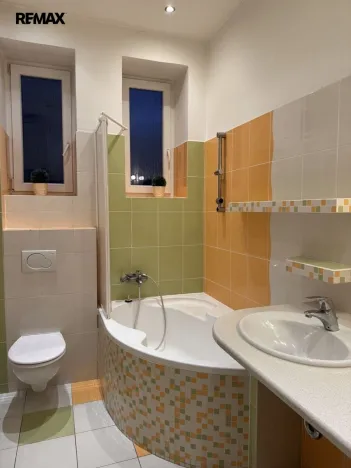 Prodej bytu 2+1, Karlovy Vary - Drahovice, Stará Kysibelská, 67 m2