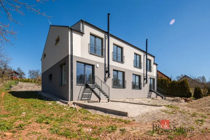 Prodej bytu 4+kk, Mladé Buky - Hertvíkovice, 132 m2