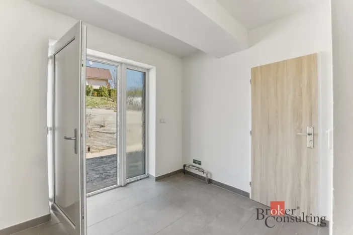 Prodej bytu 4+kk, Mladé Buky - Hertvíkovice, 132 m2