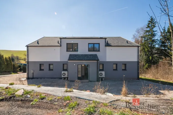 Prodej bytu 4+kk, Mladé Buky - Hertvíkovice, 132 m2
