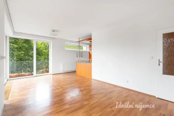 Pronájem bytu 2+kk, Praha - Kbely, Pod Nouzovem, 65 m2