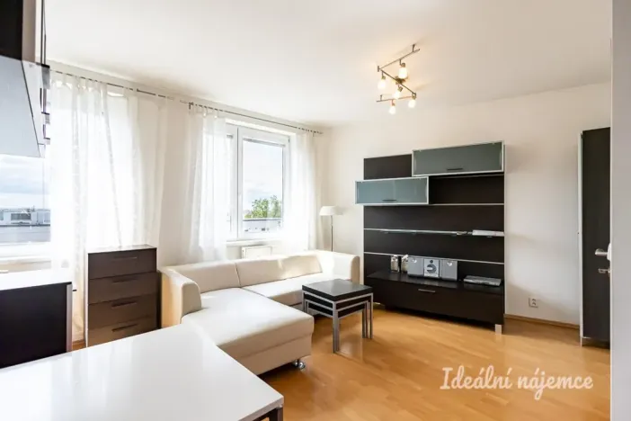 Pronájem bytu 1+kk, Praha - Záběhlice, Ve slatinách, 30 m2