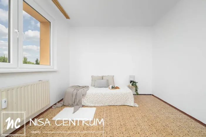 Pronájem bytu 3+1, Liberec, Sněhurčina, 70 m2