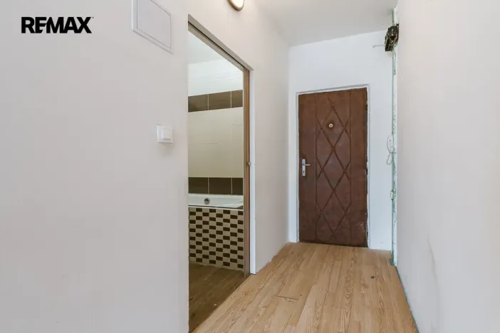 Prodej bytu 1+1, Bystřany, Pražská, 36 m2