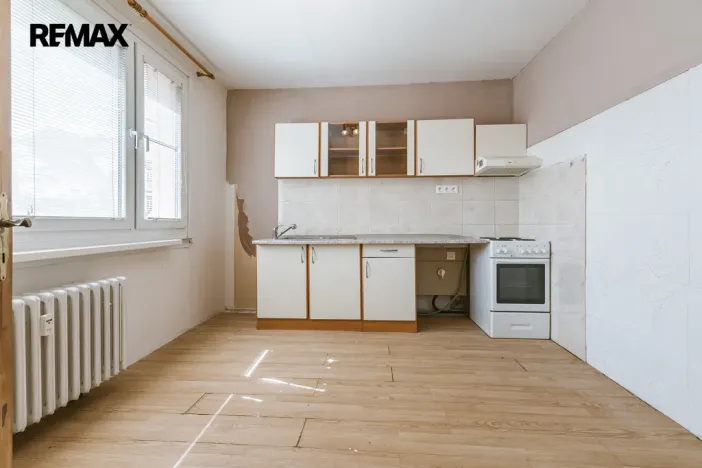 Prodej bytu 1+1, Bystřany, Pražská, 36 m2