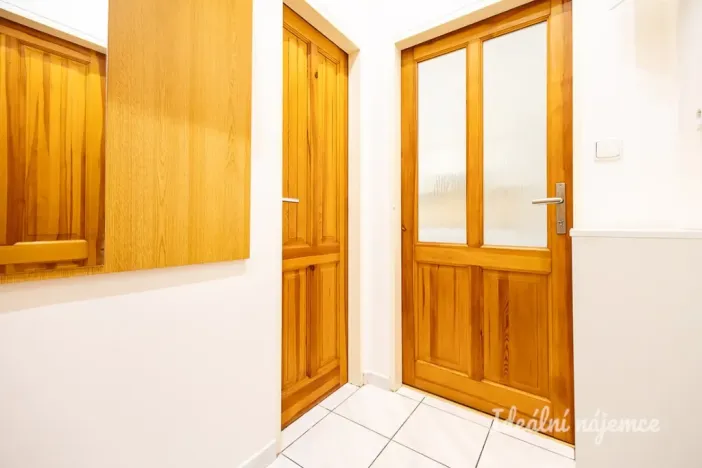 Pronájem bytu 2+1, Praha - Žižkov, Lipanská, 45 m2