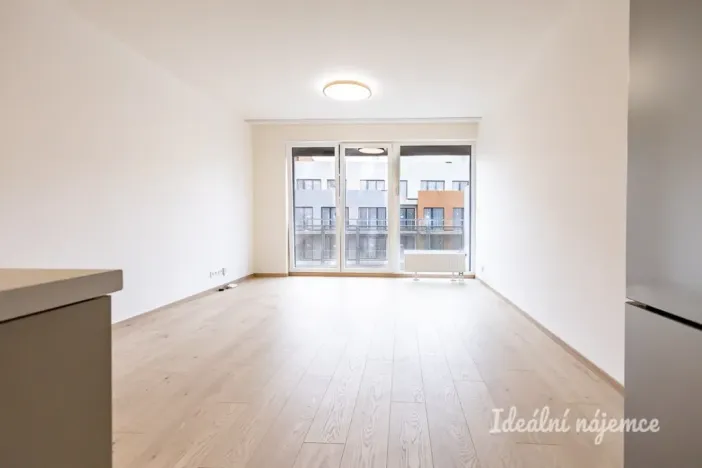 Pronájem bytu 1+kk, Praha - Vysočany, Gerstelova, 32 m2