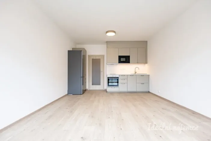 Pronájem bytu 1+kk, Praha - Vysočany, Gerstelova, 32 m2