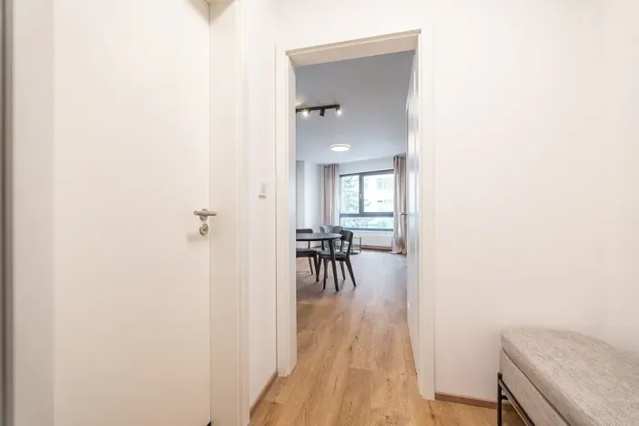 Pronájem bytu 1+kk, Praha, Milánská, 31 m2