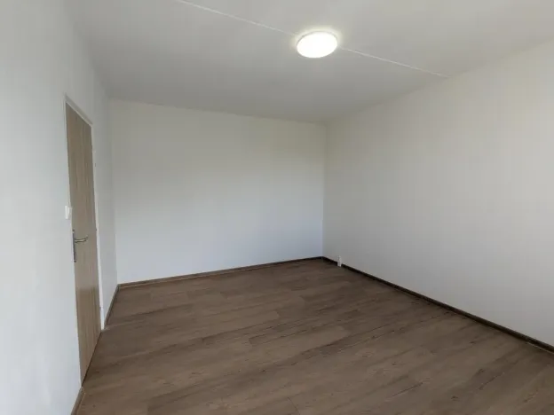 Pronájem bytu 1+1, Klášterec nad Ohří - Miřetice u Klášterce nad Ohří, Pionýrů, 35 m2