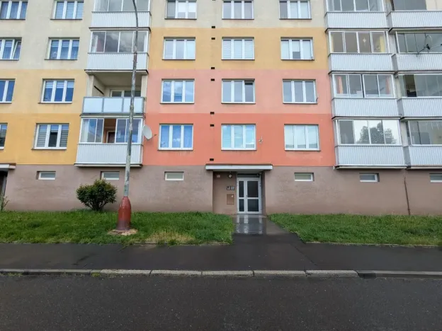 Pronájem bytu 1+1, Klášterec nad Ohří - Miřetice u Klášterce nad Ohří, Pionýrů, 35 m2