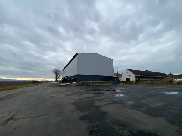 Pronájem skladu, Cheb, 1126 m2