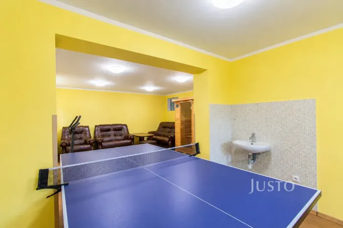 Prodej rodinného domu, Příbor, Ostravská, 425 m2