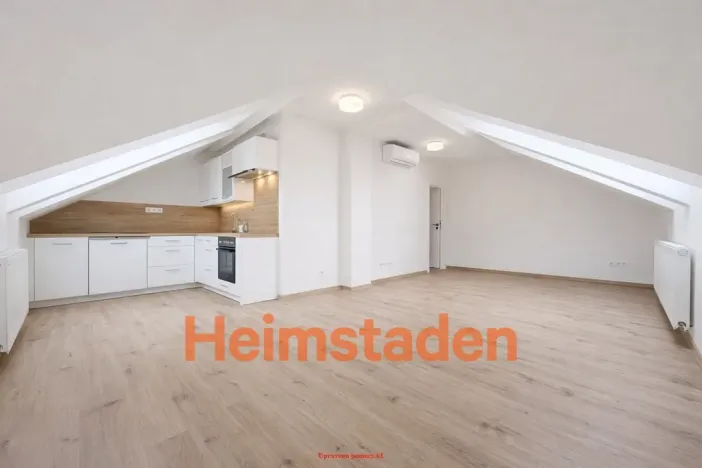Pronájem bytu 2+kk, Ostrava - Poruba, náměstí Boženy Němcové, 49 m2