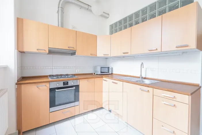 Pronájem bytu 2+1, Praha - Hradčany, Na valech, 79 m2
