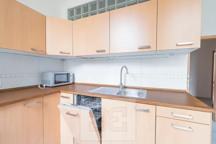 Pronájem bytu 2+1, Praha - Hradčany, Na valech, 79 m2
